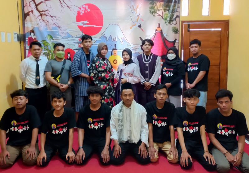 Acara Penutupan Kelas Kursus Bahasa Korea Reguler Pagi 17 Persiapan G to G Korea dan Kelas Jepang Super Intensif Angkatan 15 Bina Insani MTC Magelang Acara Penutupan Kelas Kursus Bahasa Korea Reguler Pagi 17 Persiapan G to G Korea dan Kelas Jepang Super Intensif Angkatan 15 Bina Insani MTC Magelang