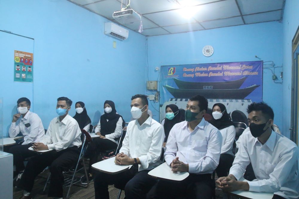 pembukaan kelas offline kursus bahasa korea intensif persiapan kerja g to g korea angkatan 131 pembukaan kelas offline kursus bahasa korea intensif persiapan kerja g to g korea angkatan 131