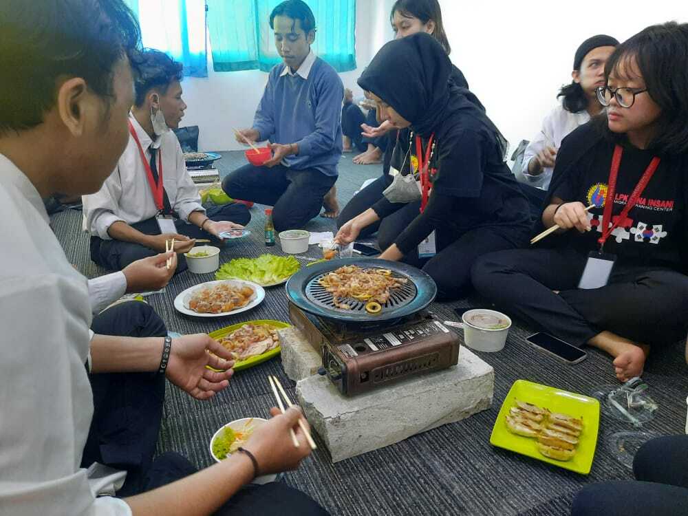Resmi Selesai Kelas Bahasa Korea Intensif Persiapan G to G Korea Angkatan 136 dan Kelas Bahasa Jepang Intensif Persiapan TG/SSW Angkatan 16 Resmi Selesai Kelas Bahasa Korea Intensif Persiapan G to G Korea Angkatan 136 dan Kelas Bahasa Jepang Intensif Persiapan TG/SSW Angkatan 16