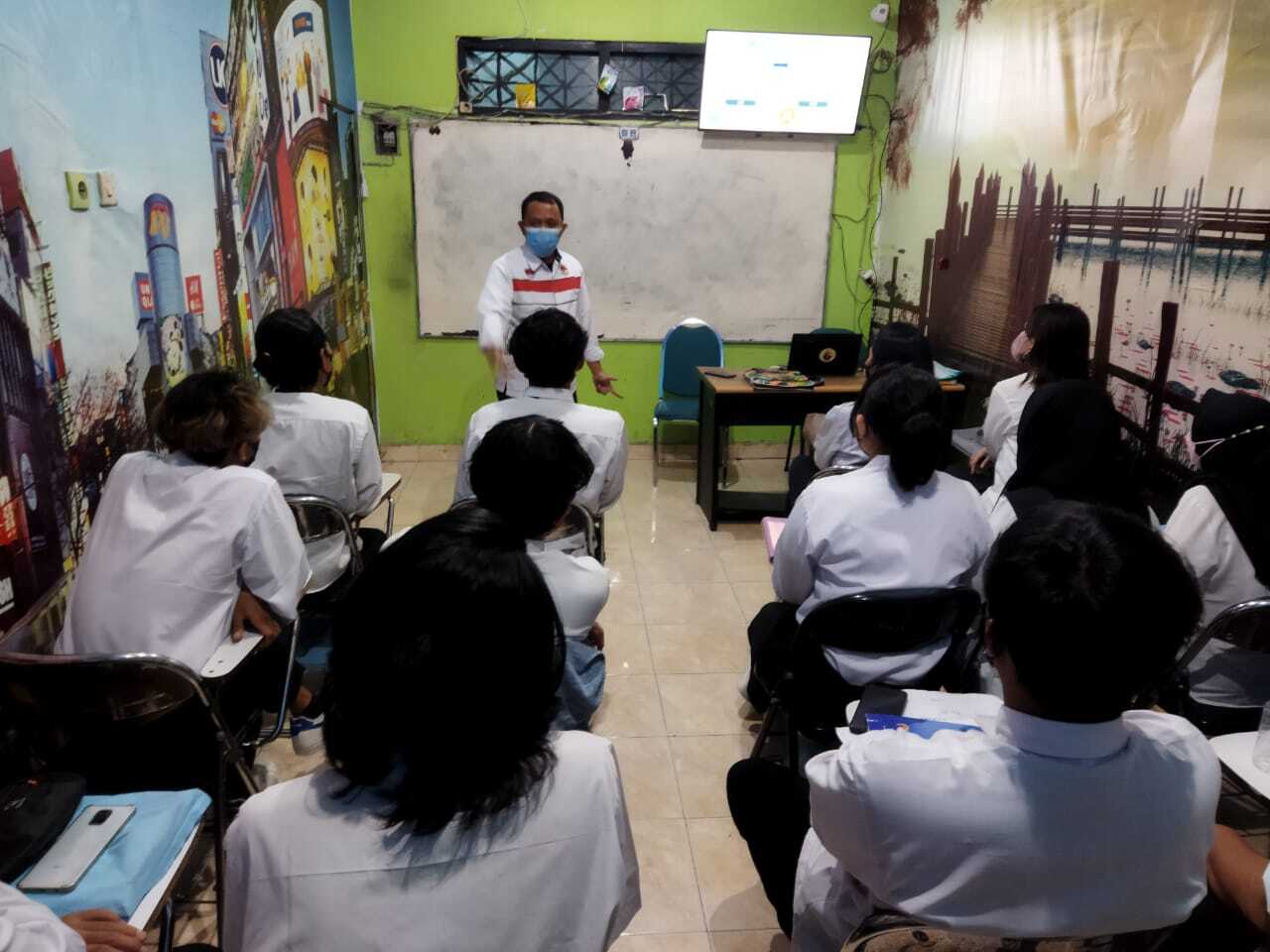Sosialisasi BP3MI Terkait Program Tokutei Ginou/SSW Bagi siswa kelas Kursus Bahasa Jepang Angkatan 16 Sosialisasi BP3MI Terkait Program Tokutei Ginou/SSW Bagi siswa kelas Kursus Bahasa Jepang Angkatan 16
