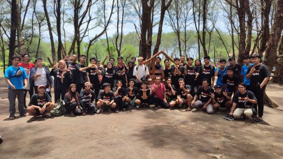 Kegiatan Outing Class Siswa Kursus Bina Insani MTC Persiapan Kerja Korea dan Jepang Kegiatan Outing Class Siswa Kursus Bina Insani MTC Persiapan Kerja Korea dan Jepang