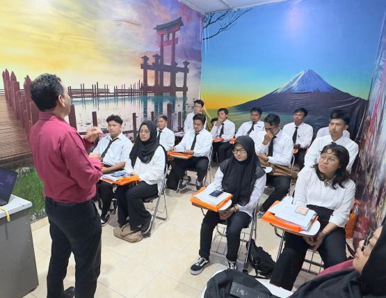 Pembukaan Pelatihan Bahasa Korea Intensif Angkatan 159 Program G to G di Bina Insani MTC Pembukaan Pelatihan Bahasa Korea Intensif Angkatan 159 Program G to G di Bina Insani MTC