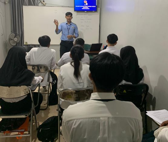 Pembukaan Pelatihan Bahasa Korea Intensif Angkatan 161 di Bina Insani: Persiapan Menuju Korea Selatan melalui Program G to G Pembukaan Pelatihan Bahasa Korea Intensif Angkatan 161 di Bina Insani: Persiapan Menuju Korea Selatan melalui Program G to G