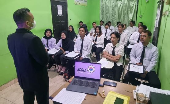 Pembukaan Kursus Bahasa Korea Intensif Angkatan 143 Persiapan Ujian EPS Topik dan Skill Test G to G Korea Bina Insani MTC Pembukaan Kursus Bahasa Korea Intensif Angkatan 143 Persiapan Ujian EPS Topik dan Skill Test G to G Korea Bina Insani MTC