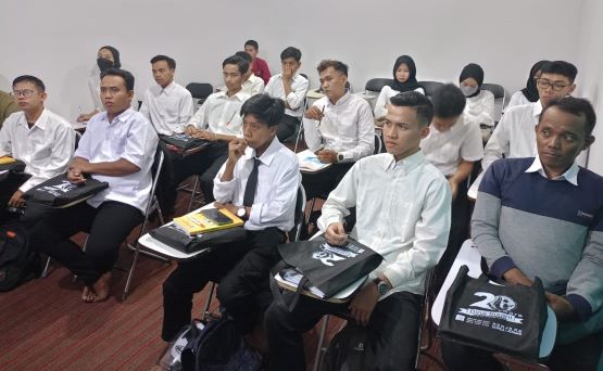 Pembukaan Kursus Bahasa Korea Reguler Angkatan 74/75 Persiapan Ujian EPS Topik dan Skill Test G to G Korea Bina Insani MTC