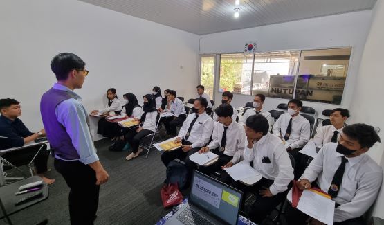 Pembukaan Pelatihan Bahasa Korea Reguler Angkatan 78/79 Persiapan Kerja Korea di Bina Insani MTC Yogyakarta Pembukaan Pelatihan Bahasa Korea Reguler Angkatan 78/79 Persiapan Kerja Korea di Bina Insani MTC Yogyakarta